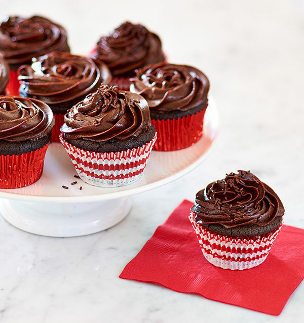 Buttery Chocolate Cupcakes with Chocolate Cream Cheese Frosting